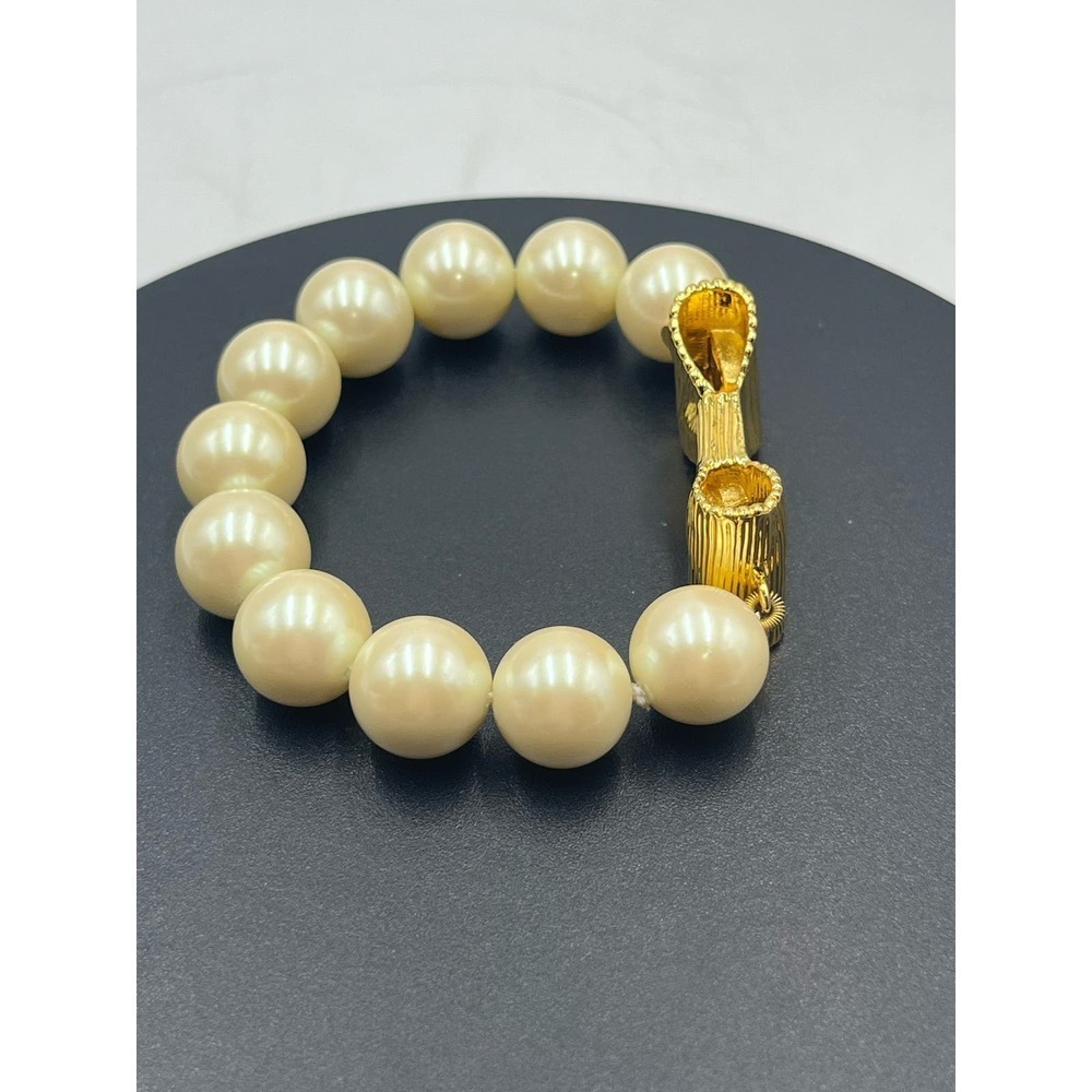 Kate Spade All Wrapped Up Pearl Gold Bow Bracelet - Picture 9 of 13